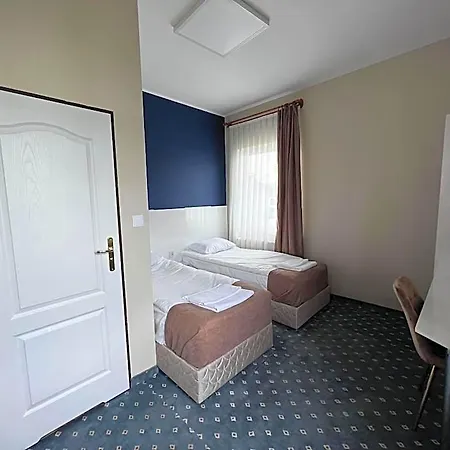 Hotel Safir Babice