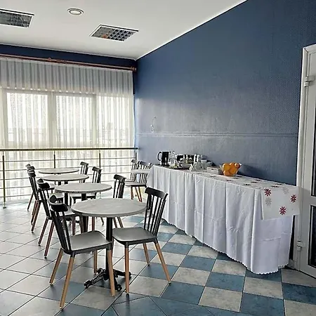Hotel Safir Babice